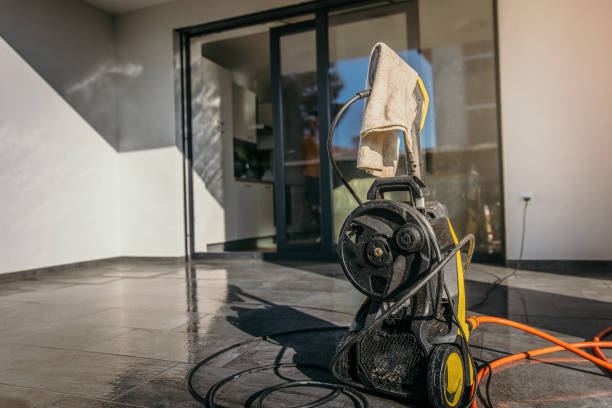 Best Graffiti Removal  in Selah, WA